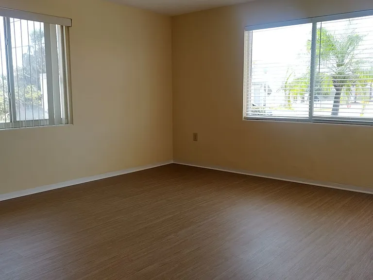 3717 Cardinal Blvd #4 — Photo 3