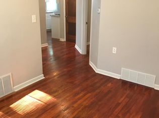 2334 Coleman St, Bettendorf, IA 52722