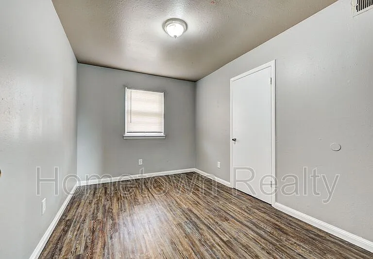 1308 McDonald Dr — Photo 28