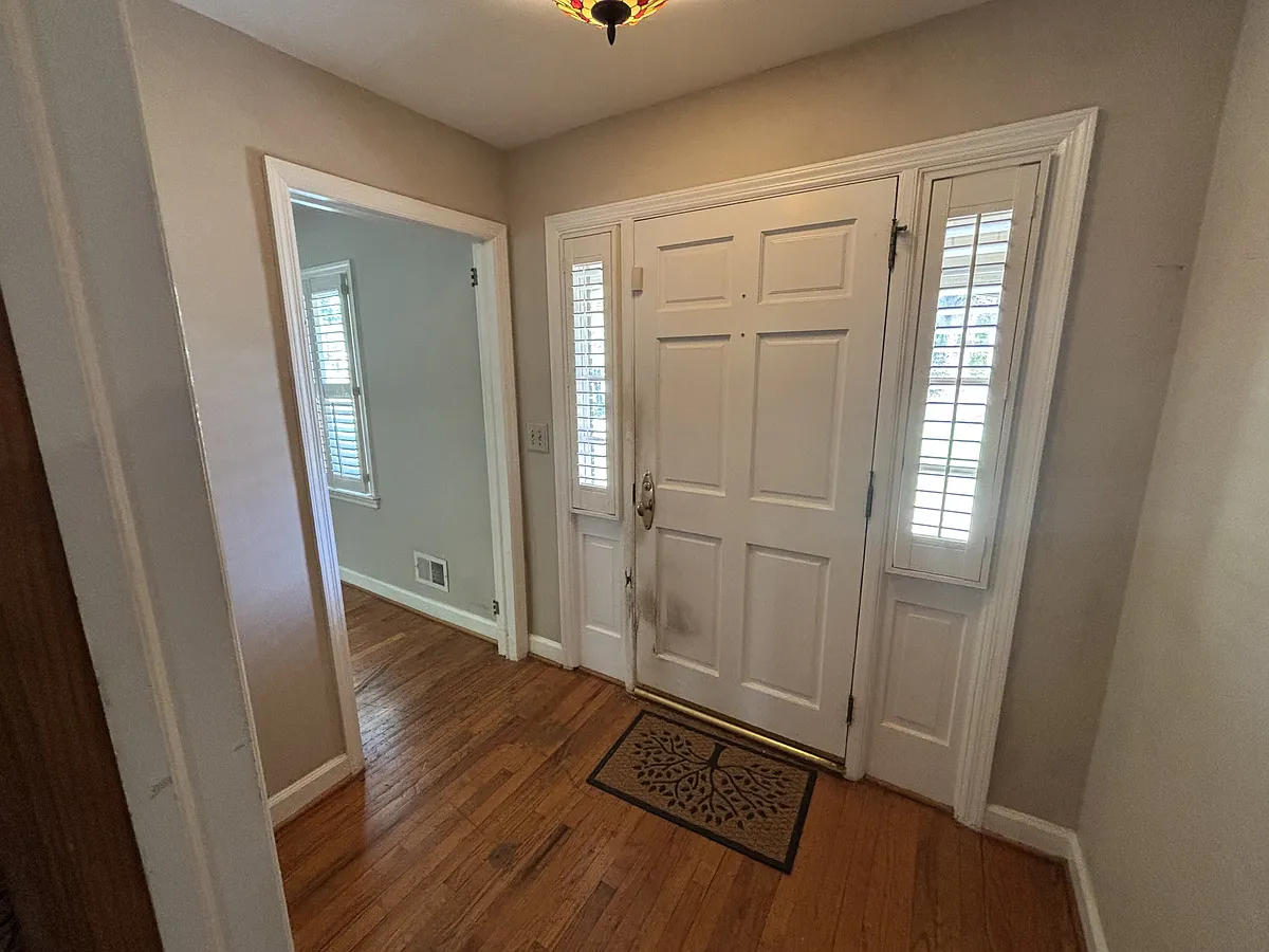 Building Photo - 726 Wisteria Dr