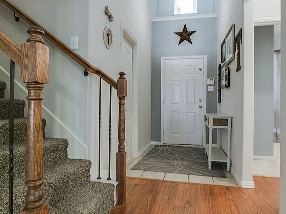3rd image of 2701 Cascade Cove Dr