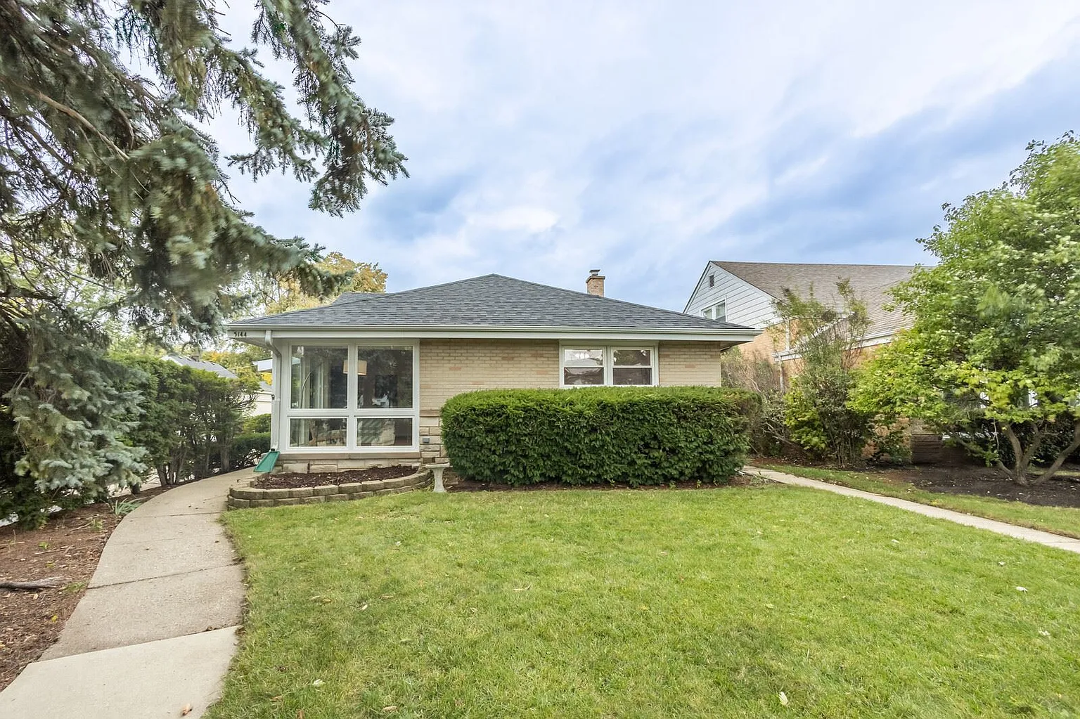 5144 Crain St photo 1