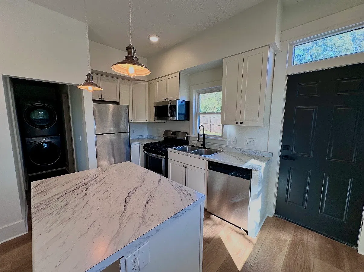 4 bed, 1568 sqft, $2,295 — Photo 4