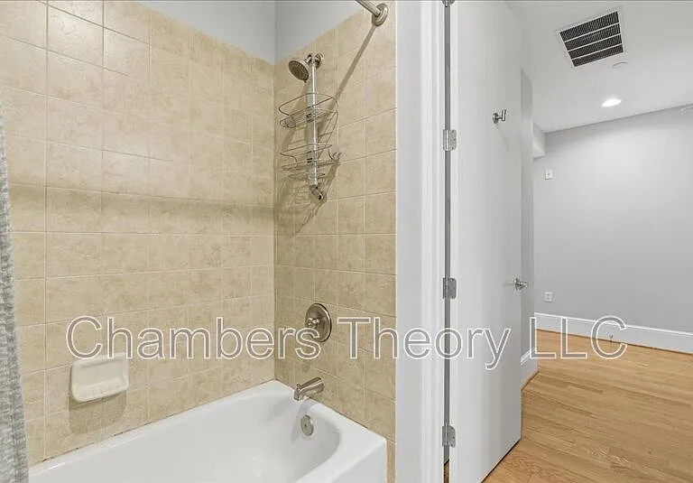 2035 2nd St NW #GL05 — Photo 6