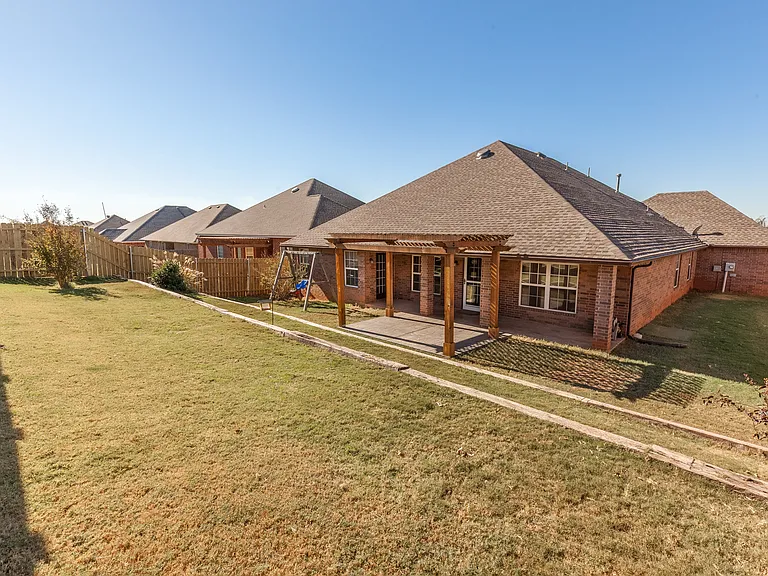 1700 Dorothy Dr — Photo 17