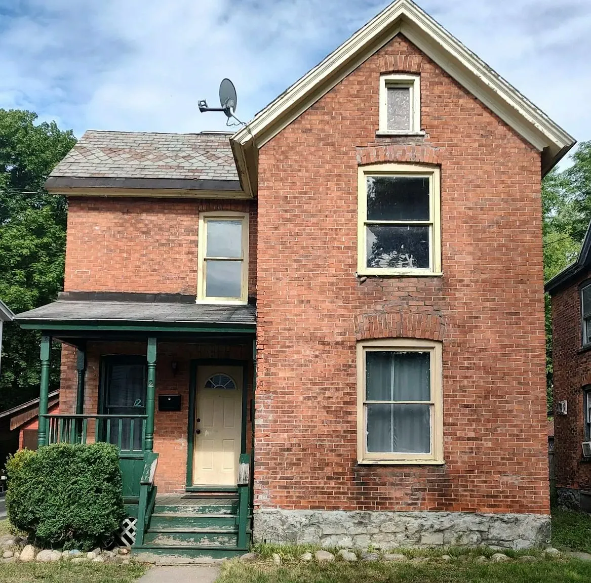 12 West Street — Photo 2