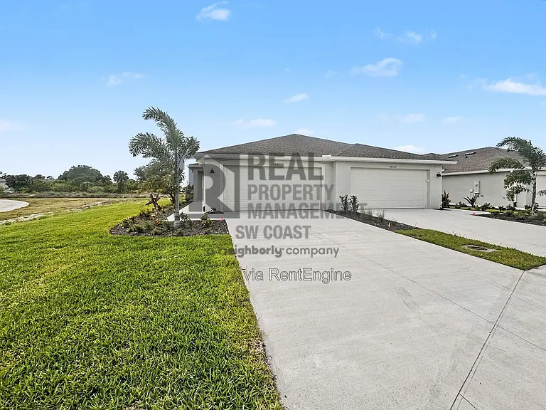 20501 Hazelnut Ct S — Photo 2