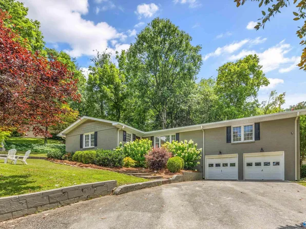 1600 Mountainbrook Dr SE, Huntsville, AL 35801