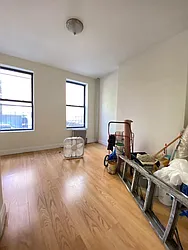 Rented by ER (DO NOT USE)