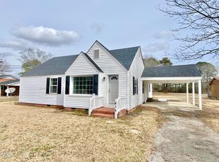 414 W Main St, Micro, NC 27576