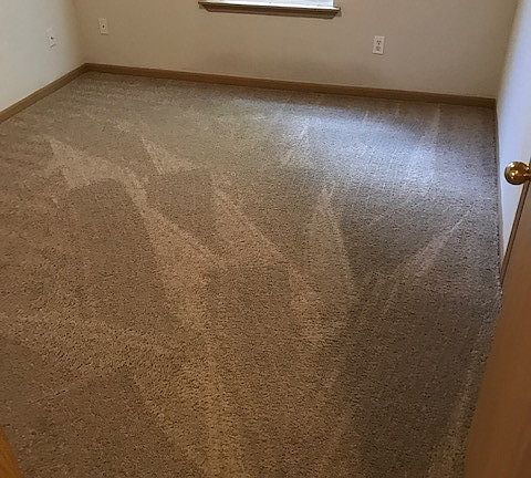 5th image of 1370 N Tradition Ave