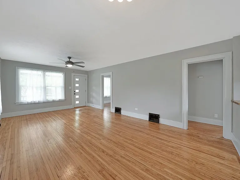 3260 Hitchcock St — Photo 8