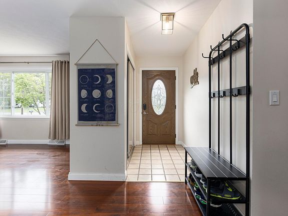 5th image of 47 E Lynnwood Dr