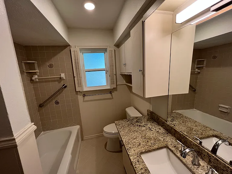 En Suite Bathroom