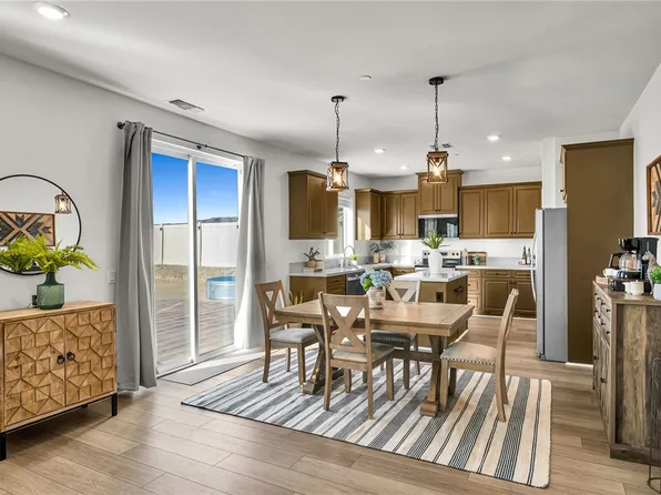 873 Ancona Ln, Lake Elsinore, CA 92530