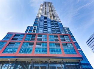 108 Peter St #2702, Toronto, ON M5V 0W2