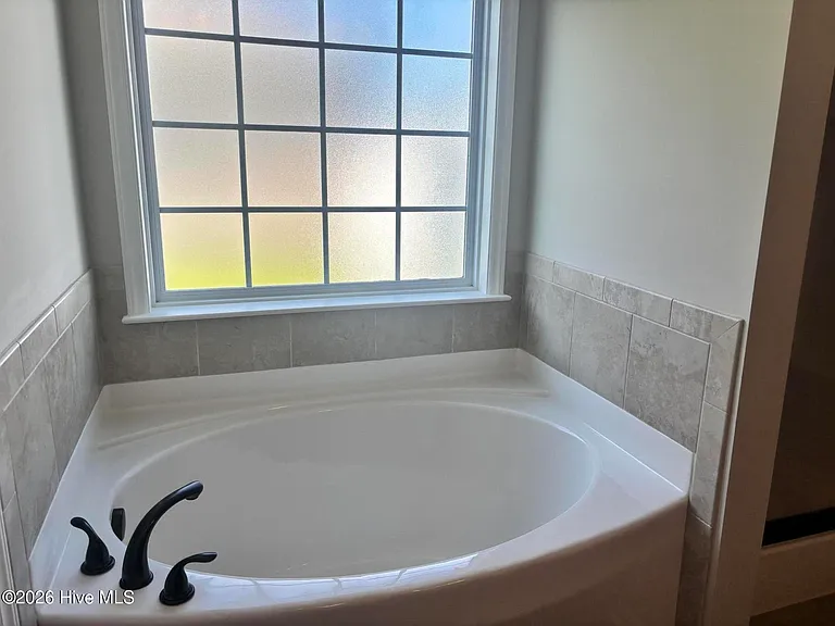 625 Jade Ln — Photo 12