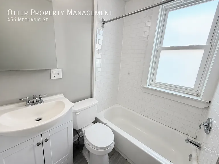 456 Mechanic St — Photo 33