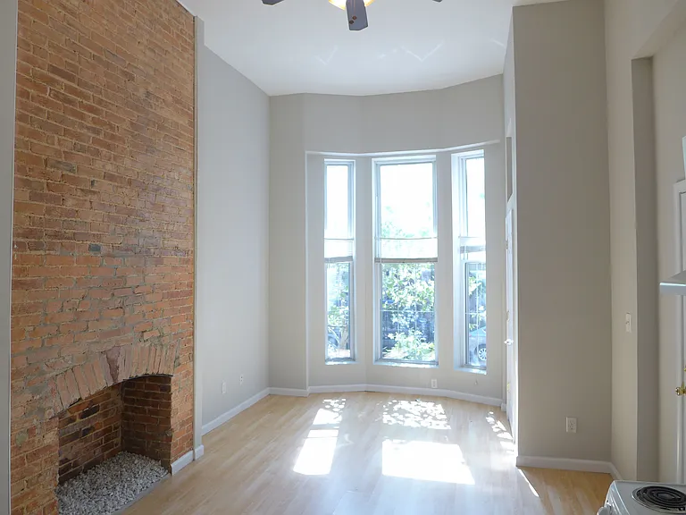 1705 N Calvert St #1A — Photo 6