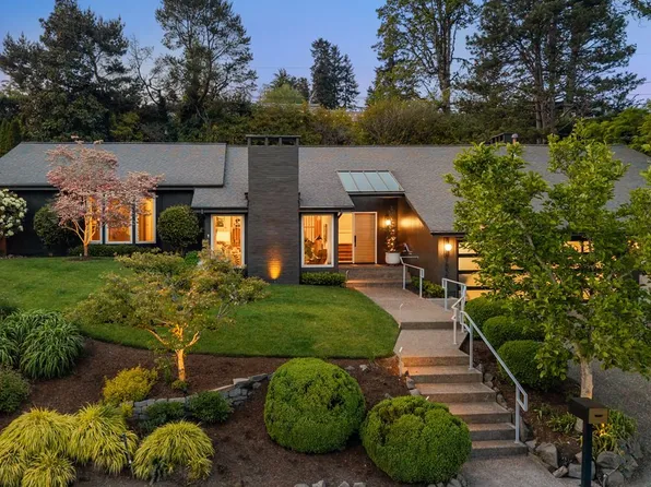 7835 SW Westgate Way, Portland, OR 97225