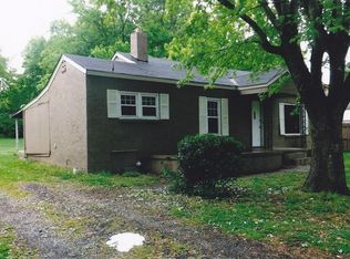 95 Everglades Blvd, Rossville, GA 30741