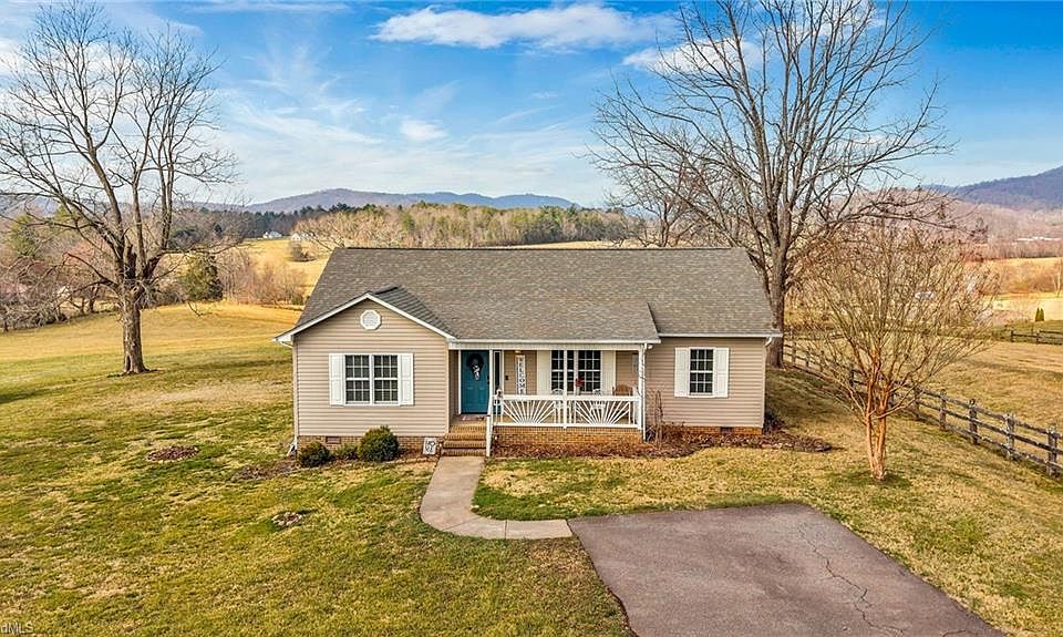 1st image of 155 Jays Meadow Ln