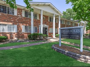 Des Arboles Apartments, Florissant, MO 63033