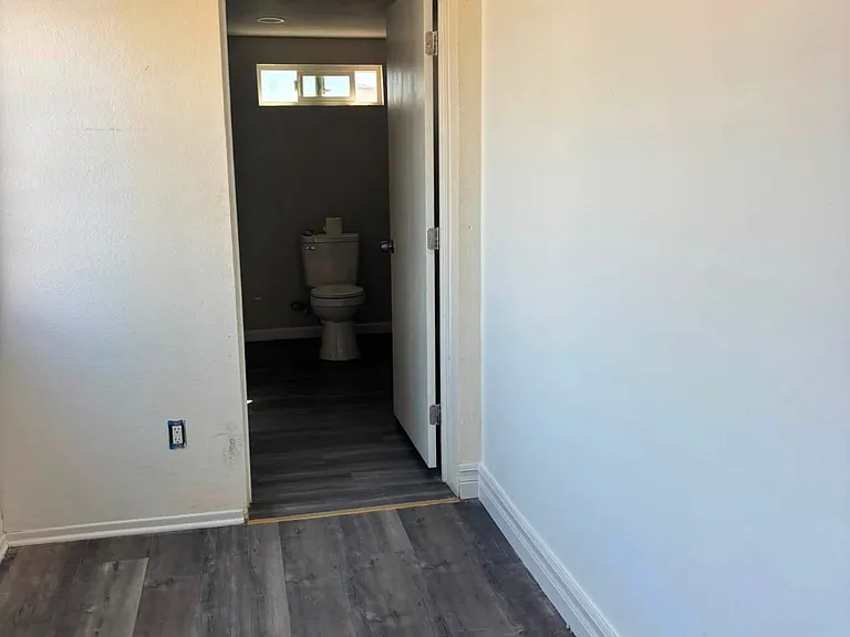 1334 W Avenue H9 — Photo 10