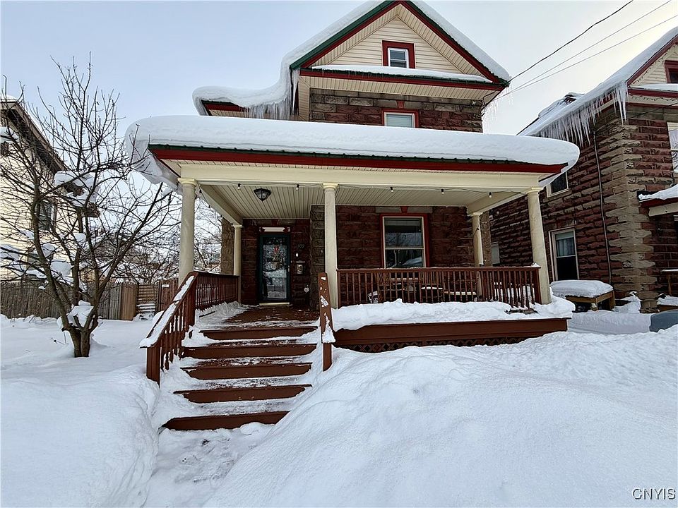 1st image of 409 Broadway Ave E
