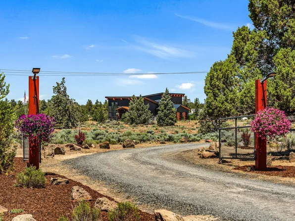 4076 SW Park Ln, Culver, OR 97734