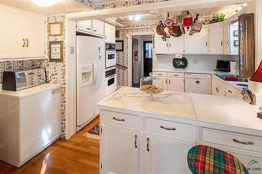 5th image of 145 Rowland Pl