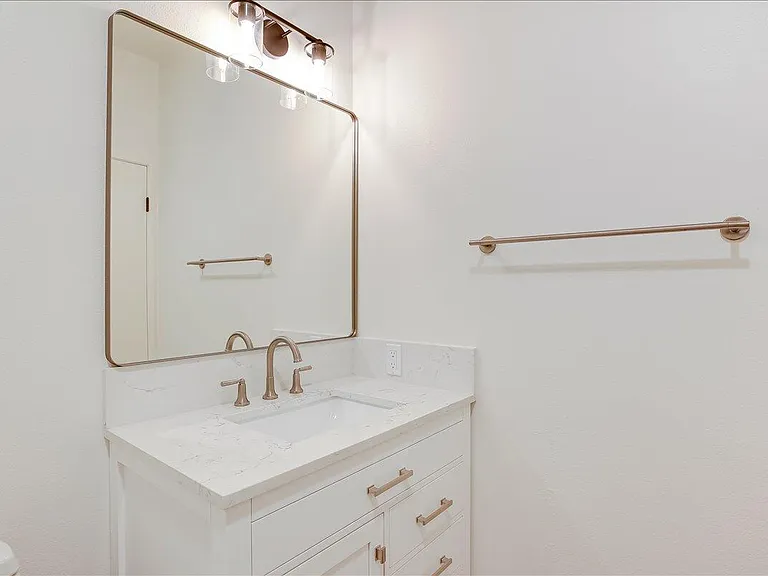 602 Anacapa St #A — Photo 14
