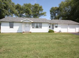 426 Deaver Rd, Columbus, IN 47201