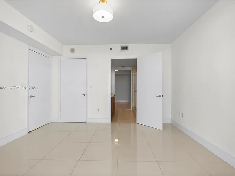 50 Biscayne Blvd #2604 — Photo 40