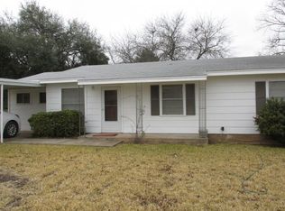 908 Calcutta St, Brady, TX 76825