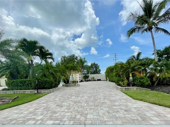 4580 Southern Breeze DR, NAPLES, FL 34114