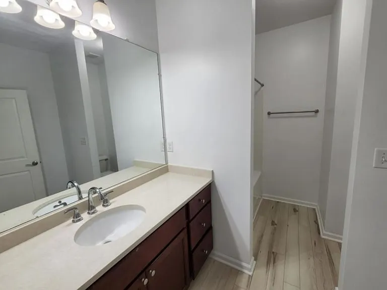 4405 Turnworth Arch #1 — Photo 7
