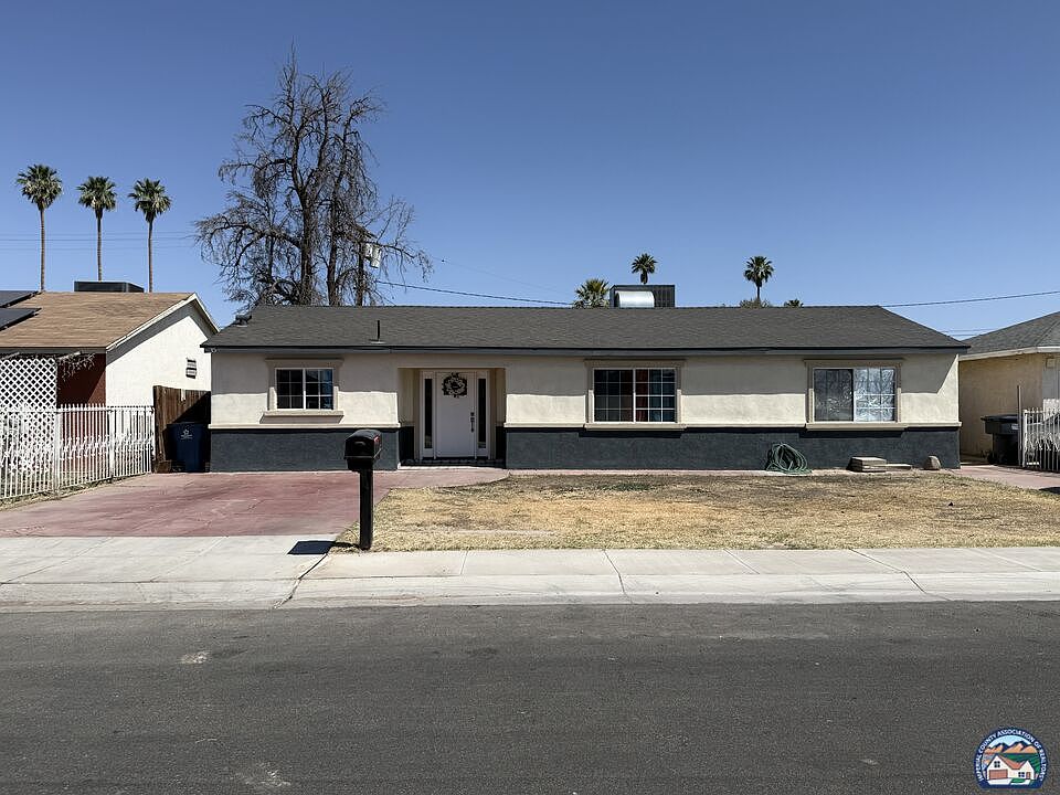 1st image of 35 Las Flores Dr