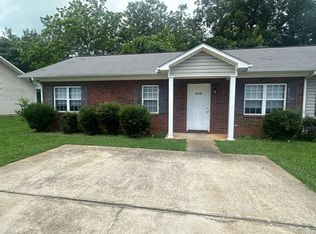 5320 Whisperwood Ct, Anniston, AL 36206