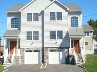 112B Old Hoboken Rd, Hackensack, NJ 07601