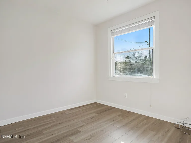 3339 Sylvia St — Photo 17