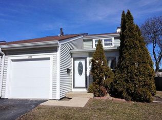 1988 Dunmore Pl #P1, Hoffman Estates, IL 60169