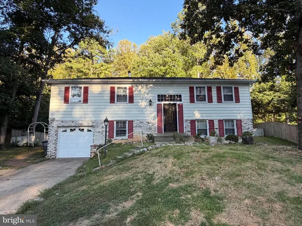 12011 Skipjack Ct, Woodbridge, VA 22192