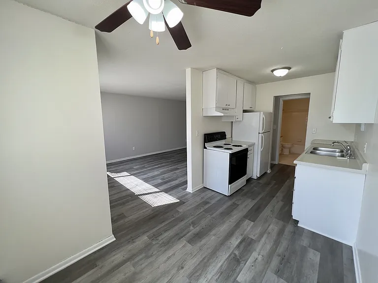 Brewster Place — Photo 19