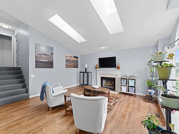 2nd image of 14444 Williamsburg Manor Dr
