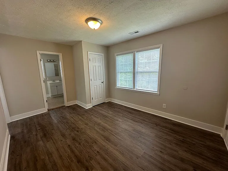 1913D Fort Bragg Rd — Photo 2