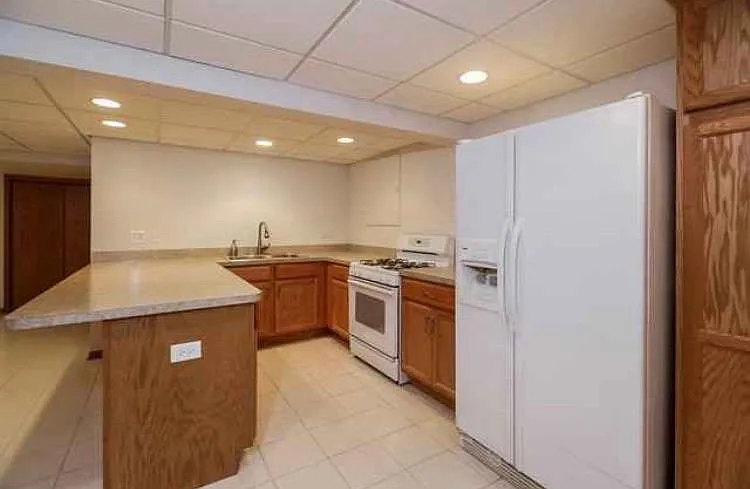 19430 Lisadell Dr — Photo 16
