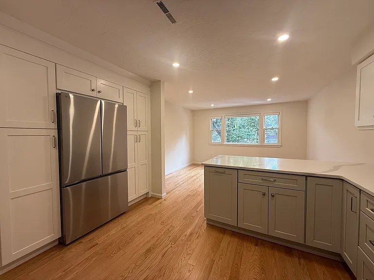 105 Beaconsfield Rd #105 — Photo 5
