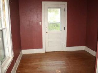 448 W Capitol Dr, Hartland, WI 53029