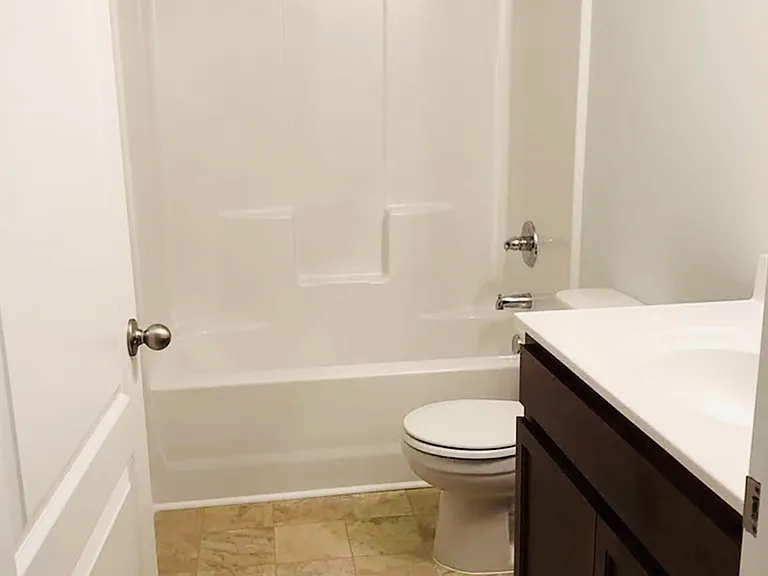 107 Fleetwood Ct — Photo 7
